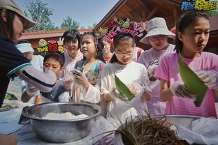 曼联过去4次客战利物浦仅1平3负，一共丢了13球且一球未进